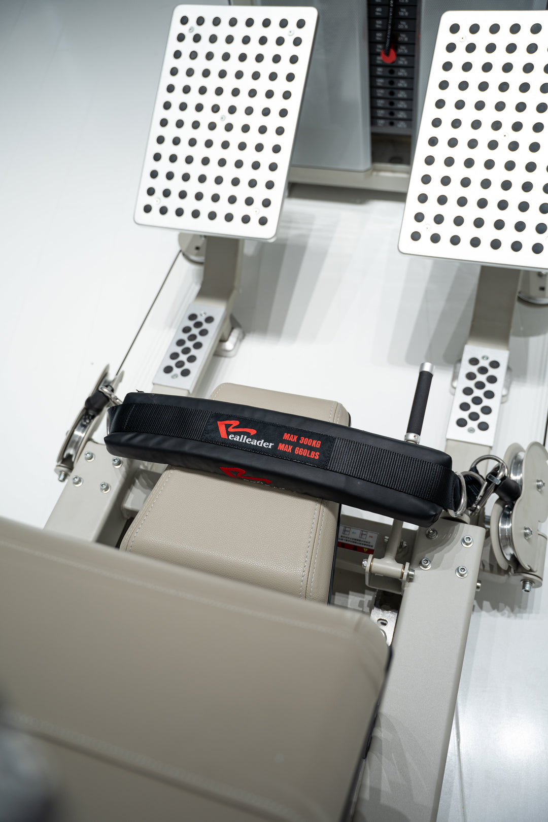 Selectorised Hip Thrust · Vista 9