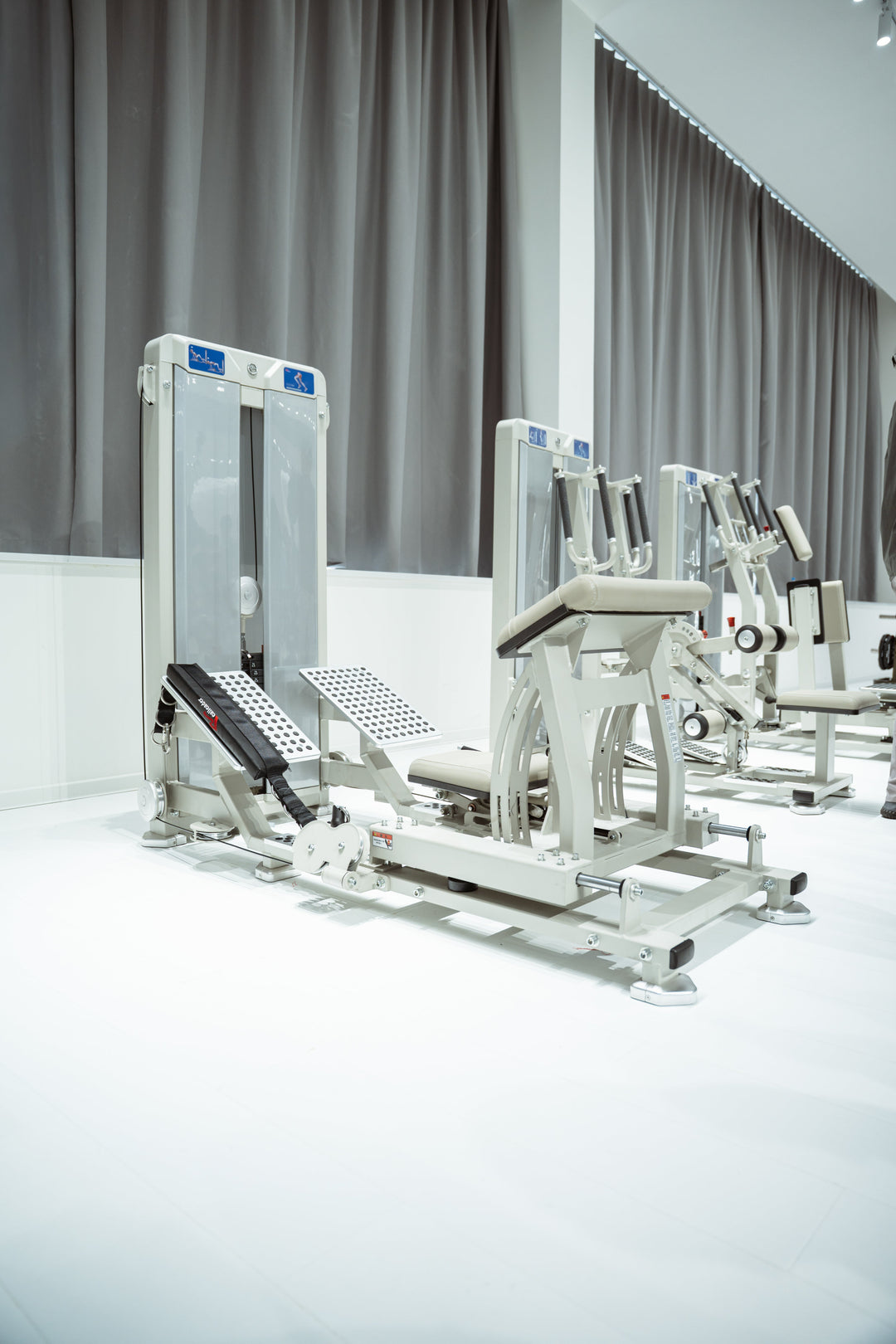 Selectorised Hip Thrust · Vista 6