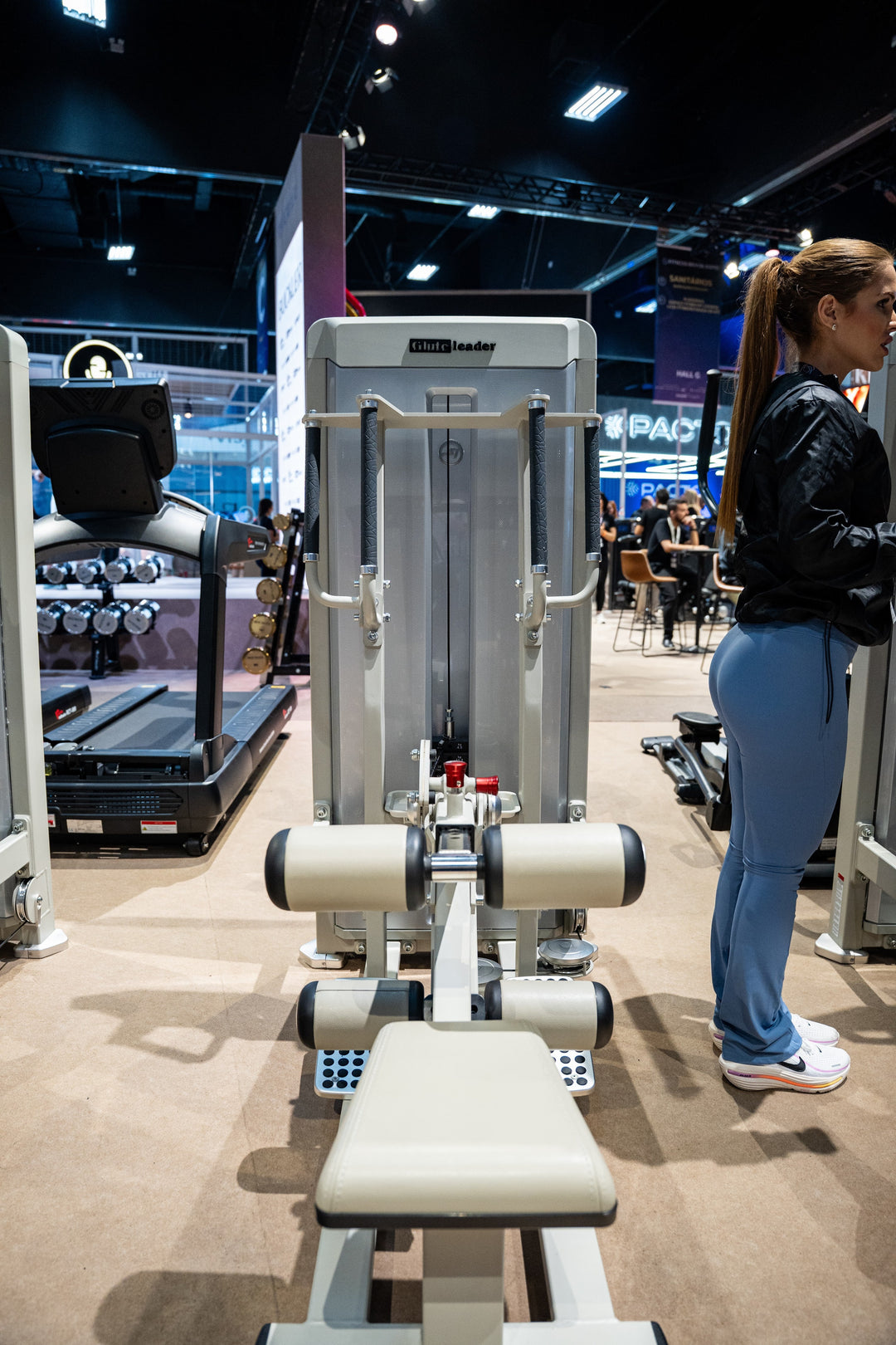 Standing Hip Thrust · Vista 6